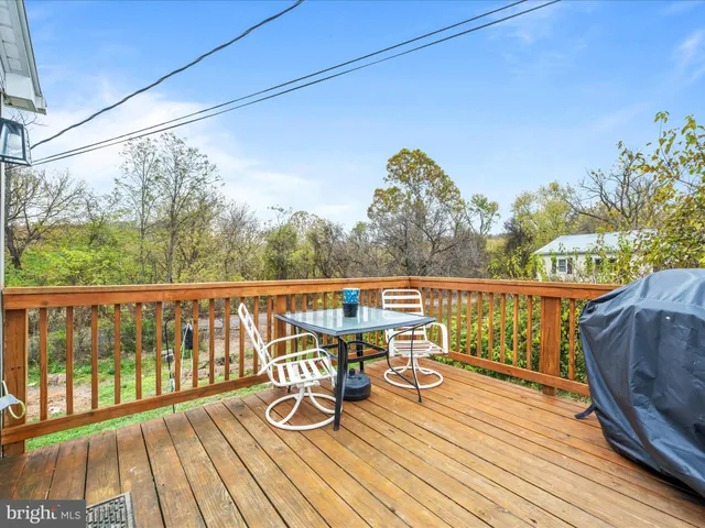 $200,000 | 273 Potomac Street, Paw Paw, WV 25434