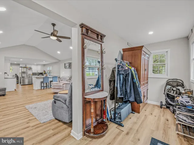 $200,000 | 273 Potomac Street, Paw Paw, WV 25434