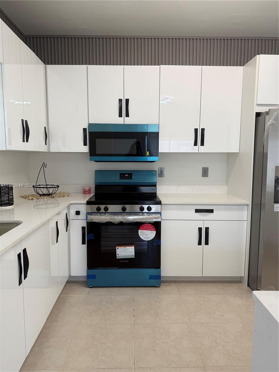 6793 Southwest 152nd Place, Unit 4793 Miami, FL 33193 - Photo 3 of 29