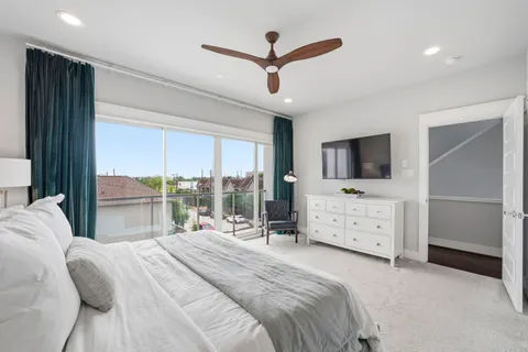 $430,000 | 3303 Baron Street, Houston, TX 77020