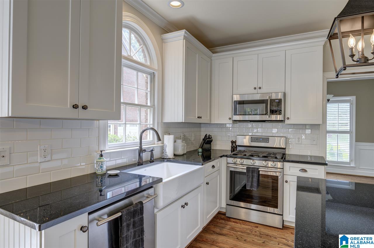 341 Trace Ridge Road Hoover, AL 35244 - Photo 9 of 42