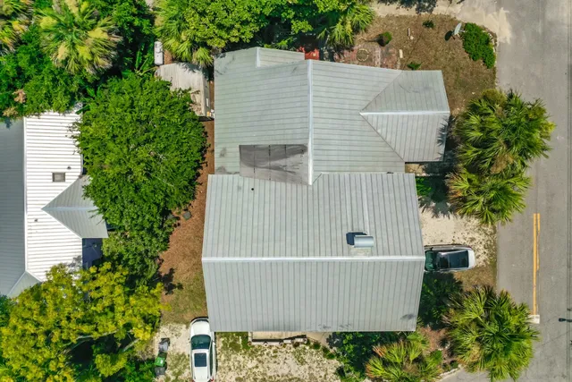 a view of a bird bath tub