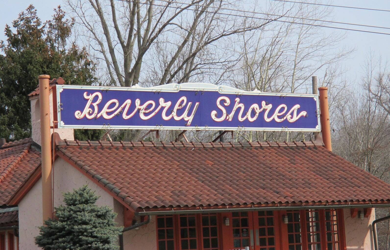 33 Lake Shore County Road Beverly Shores, IN 46301 - Photo 59 of 59 1592x1024