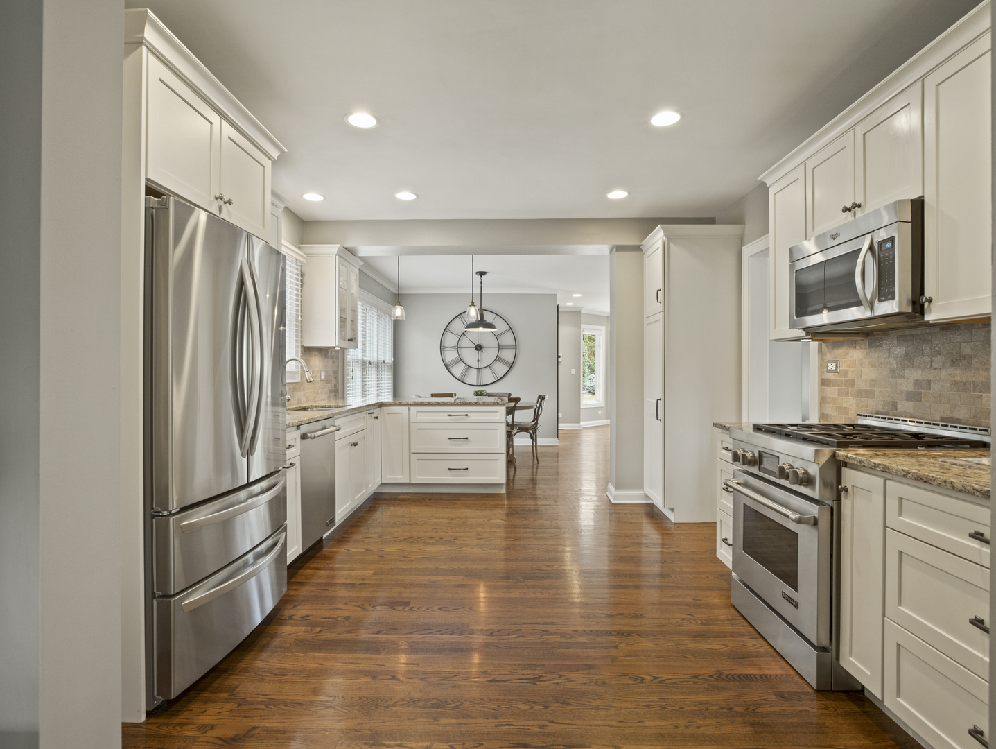 235 May Street Elmhurst, IL 60126 - Photo 7 of 29