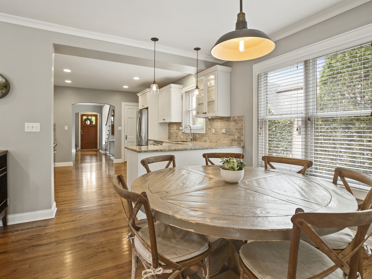 235 May Street Elmhurst, IL 60126 - Photo 9 of 29