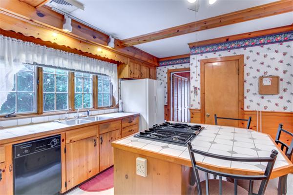 29 Charles Street Lexington, MA 02421 - Photo 13 of 30 Gallery Image 13