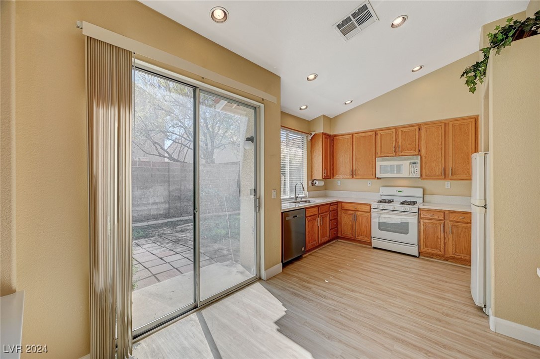 2319 Brockton Way Henderson, NV 89074 - Photo 18 of 44