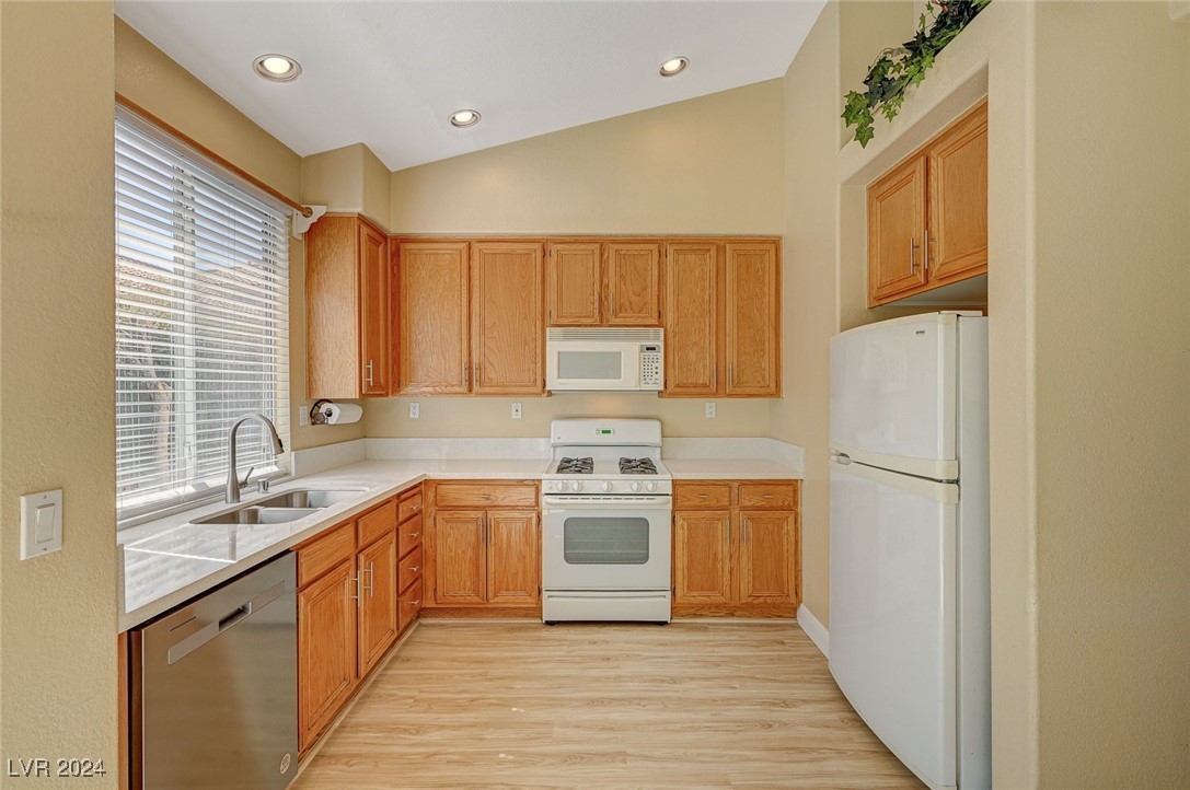 2319 Brockton Way Henderson, NV 89074 - Photo 19 of 44