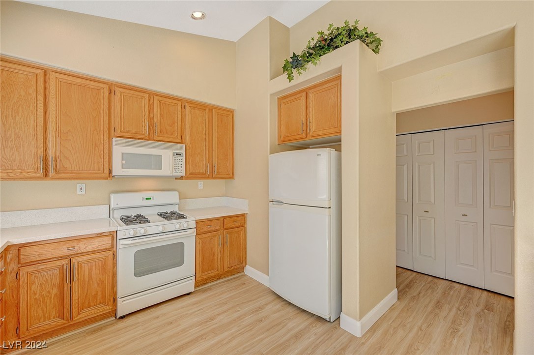 2319 Brockton Way Henderson, NV 89074 - Photo 20 of 44