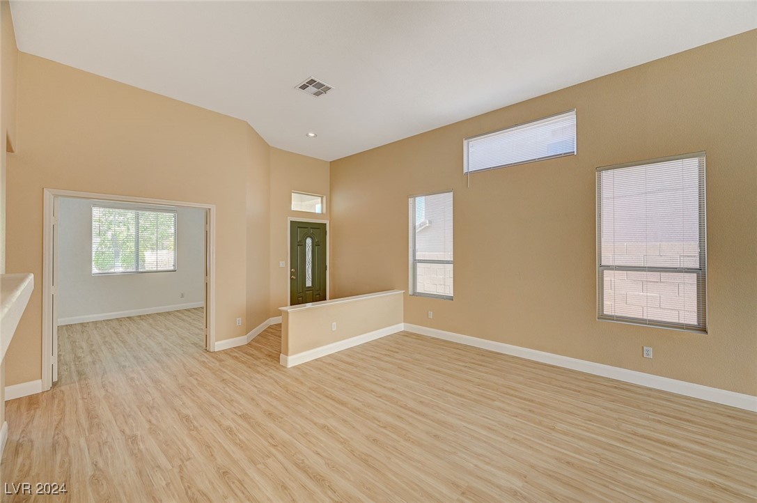 2319 Brockton Way Henderson, NV 89074 - Photo 9 of 44