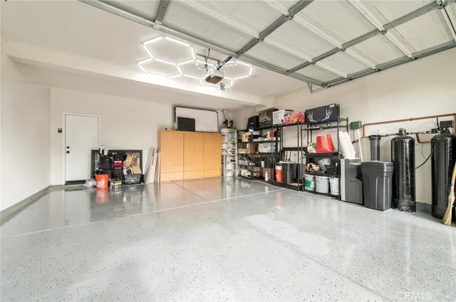 $6,000 | 579 Boxwood Lane, Azusa, CA 91702