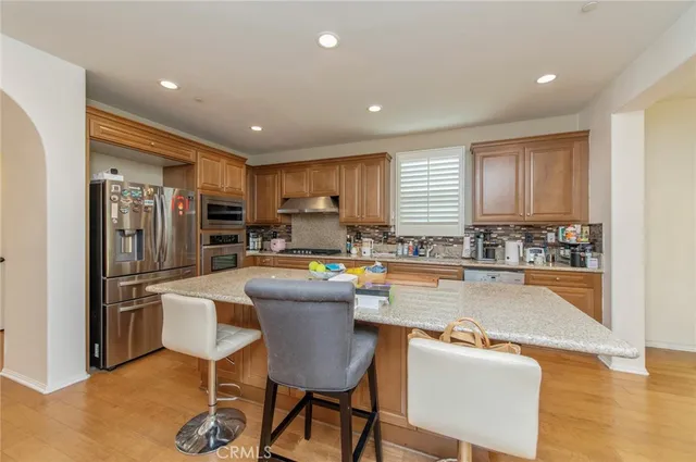 $6,000 | 579 Boxwood Lane, Azusa, CA 91702