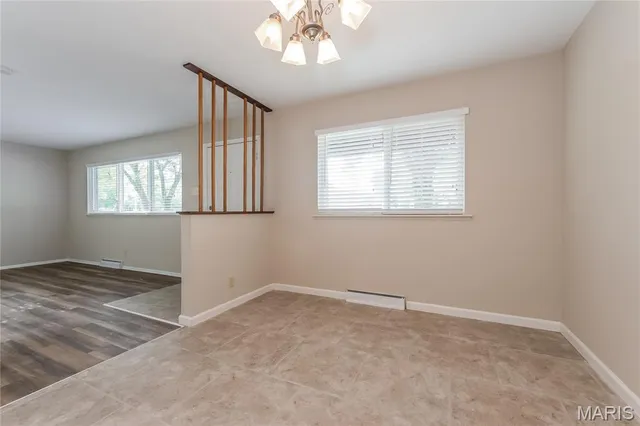 $1,480 | 301 Imperial Drive, Hazelwood, MO 63042