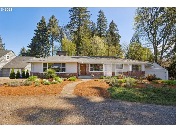 $729,000 | 4914 Southeast Glen Echo Avenue, Milwaukie, OR 97267