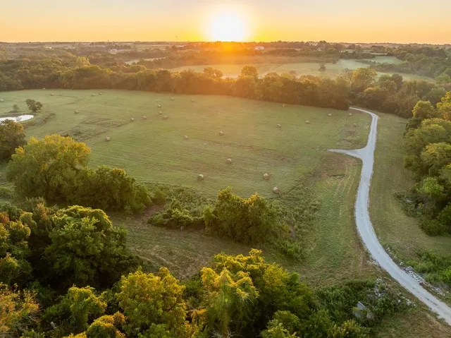 $292,500 | South Outer Belt Road, Lone Jack, MO 64070