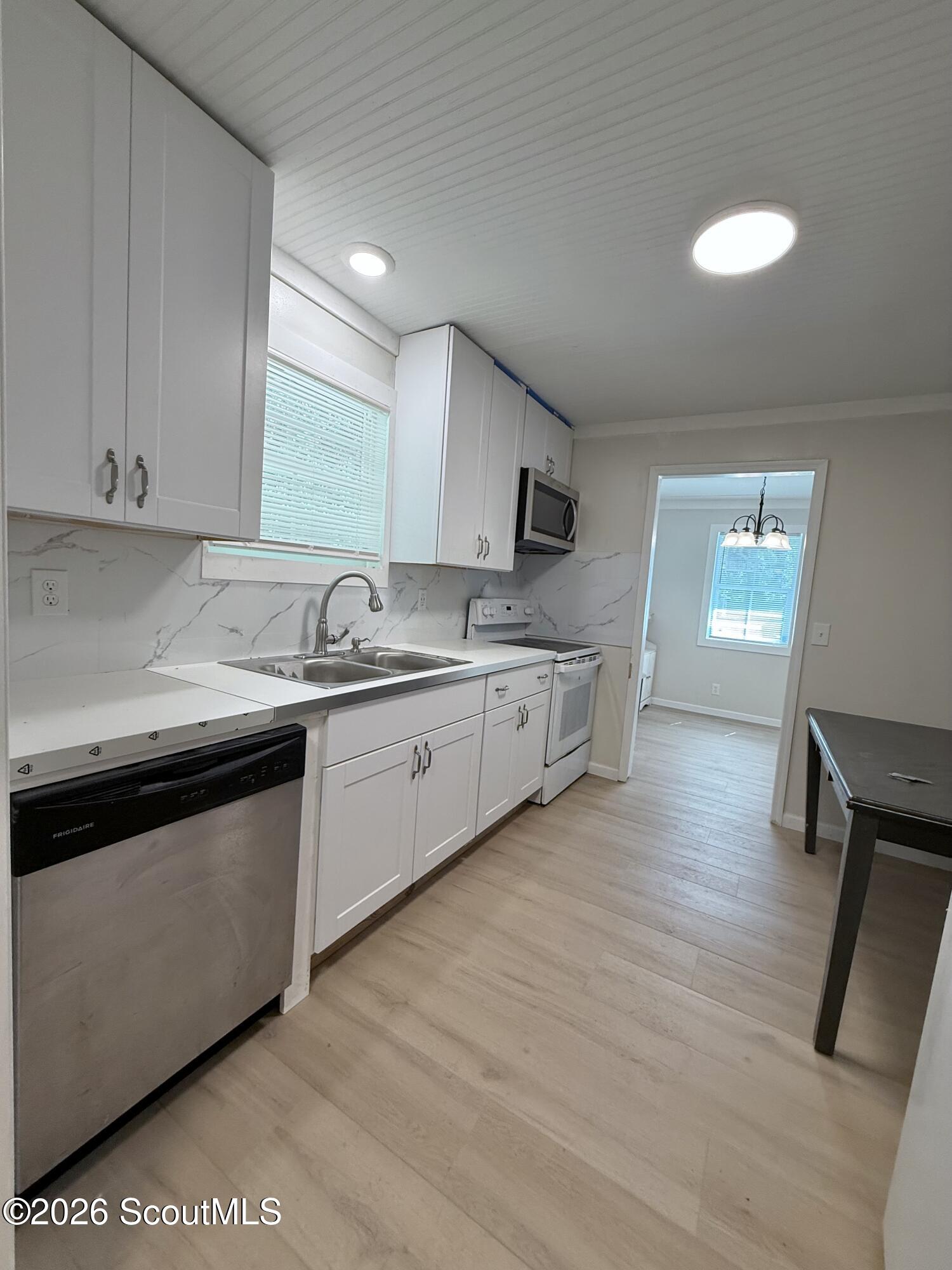 401 New Sterling Road Brunswick, GA 31525 - Photo 7 of 18