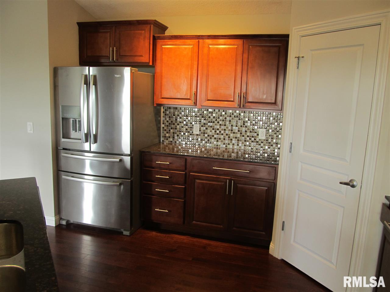 6451 Friendship Path Bettendorf, IA 52722 - Photo 7 of 32