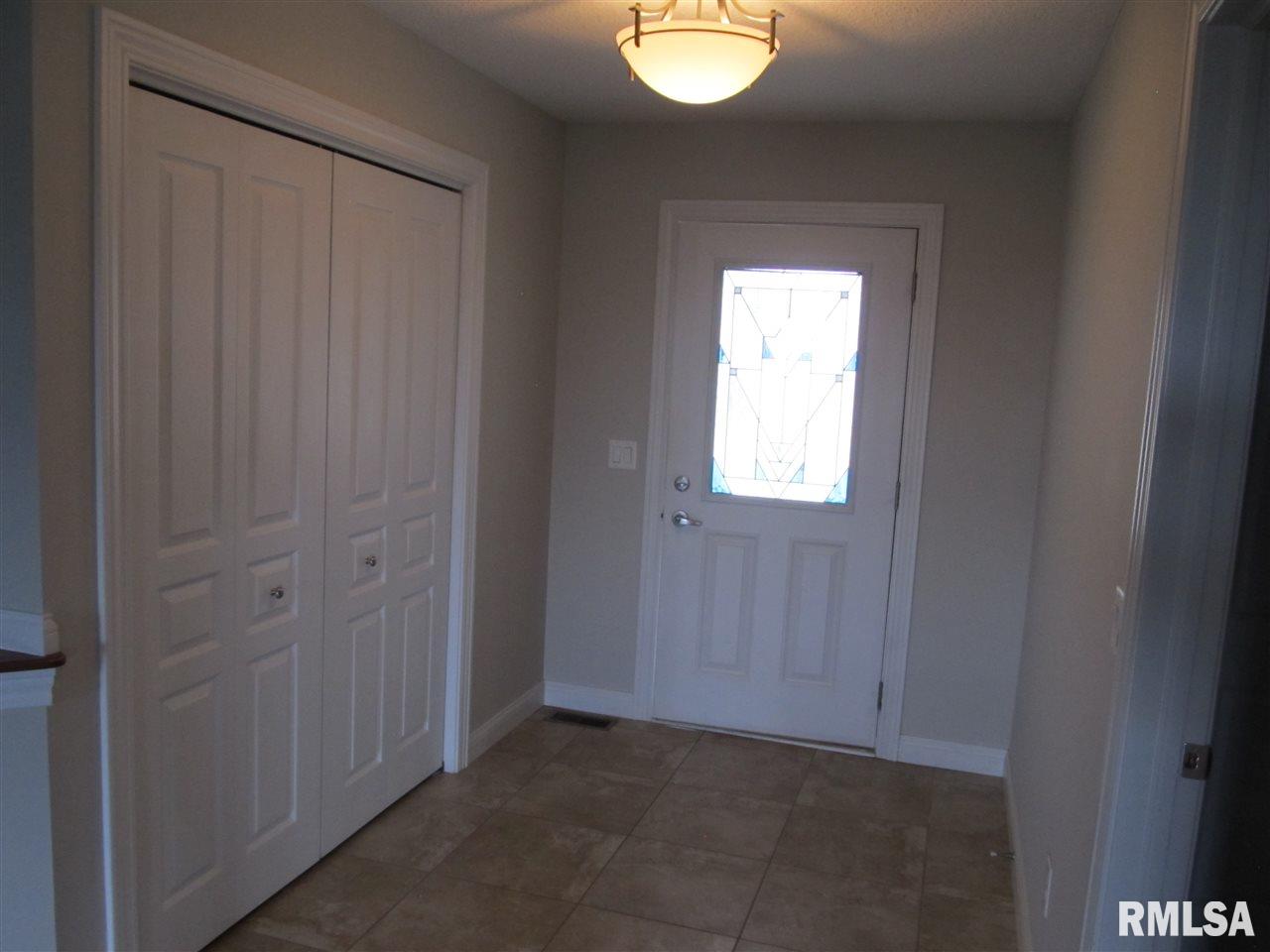 6451 Friendship Path Bettendorf, IA 52722 - Photo 8 of 32