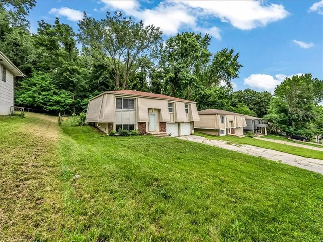 $225,000 | 6456 Northwest 49th Street, Kansas City, MO 64151