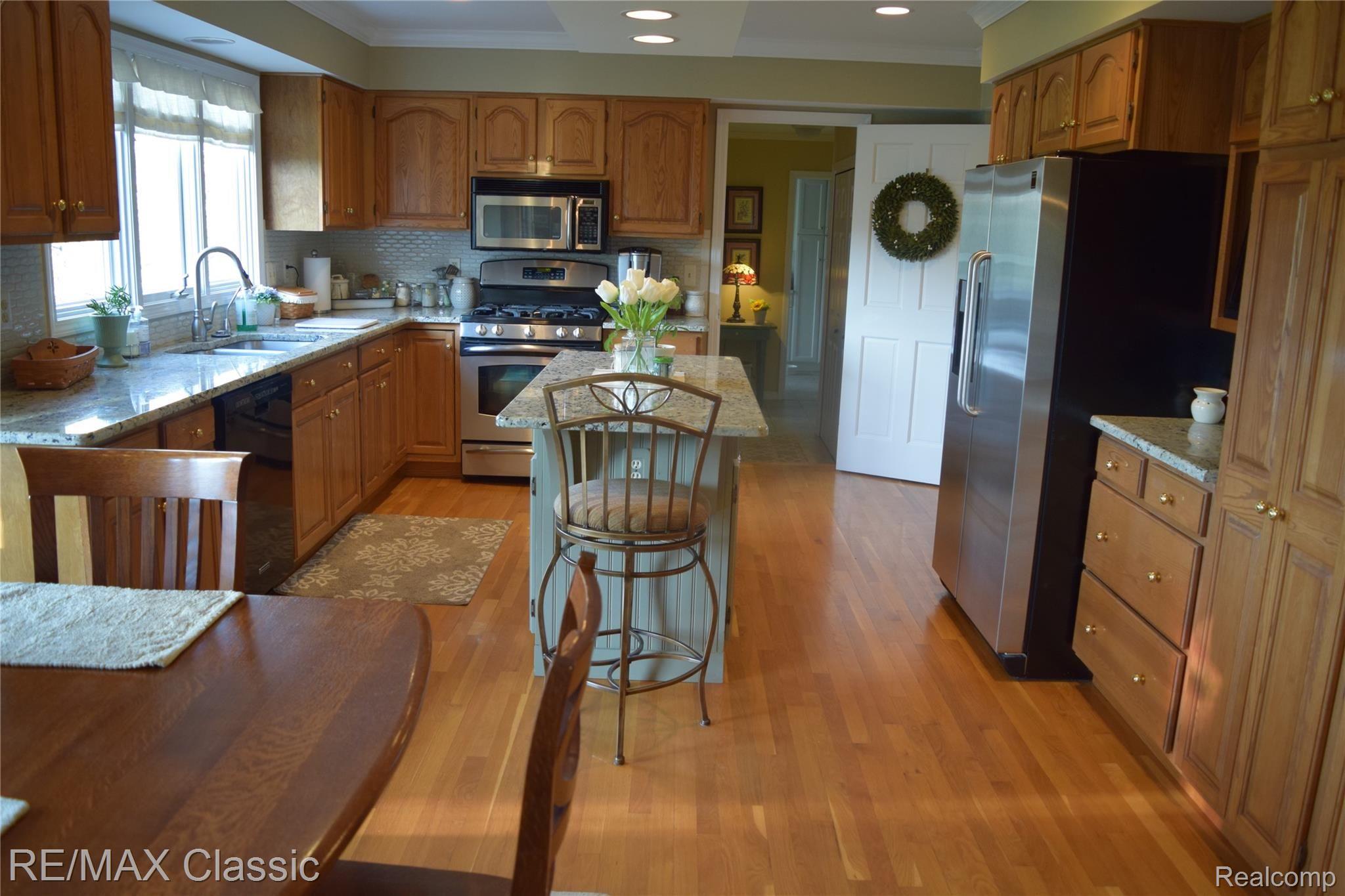 12825 Larkins Road Brighton, MI 48114 - Photo 13 of 39 DSC_0046.JPG