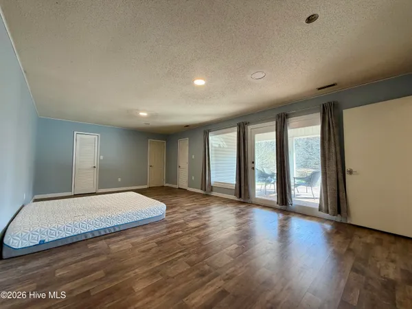 $1,250,000 | 4106 Old Cherry Point Road, New Bern, NC 28560