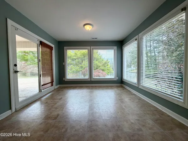 $1,250,000 | 4106 Old Cherry Point Road, New Bern, NC 28560