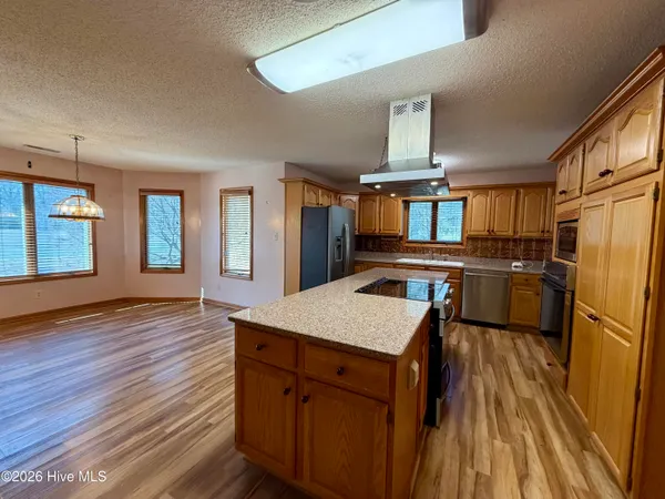 $1,250,000 | 4106 Old Cherry Point Road, New Bern, NC 28560