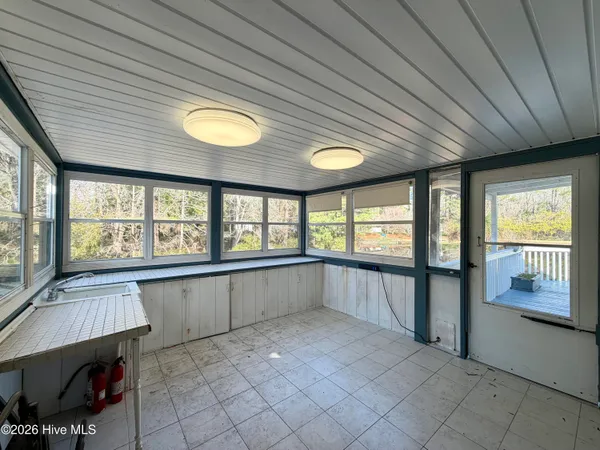 $1,250,000 | 4106 Old Cherry Point Road, New Bern, NC 28560