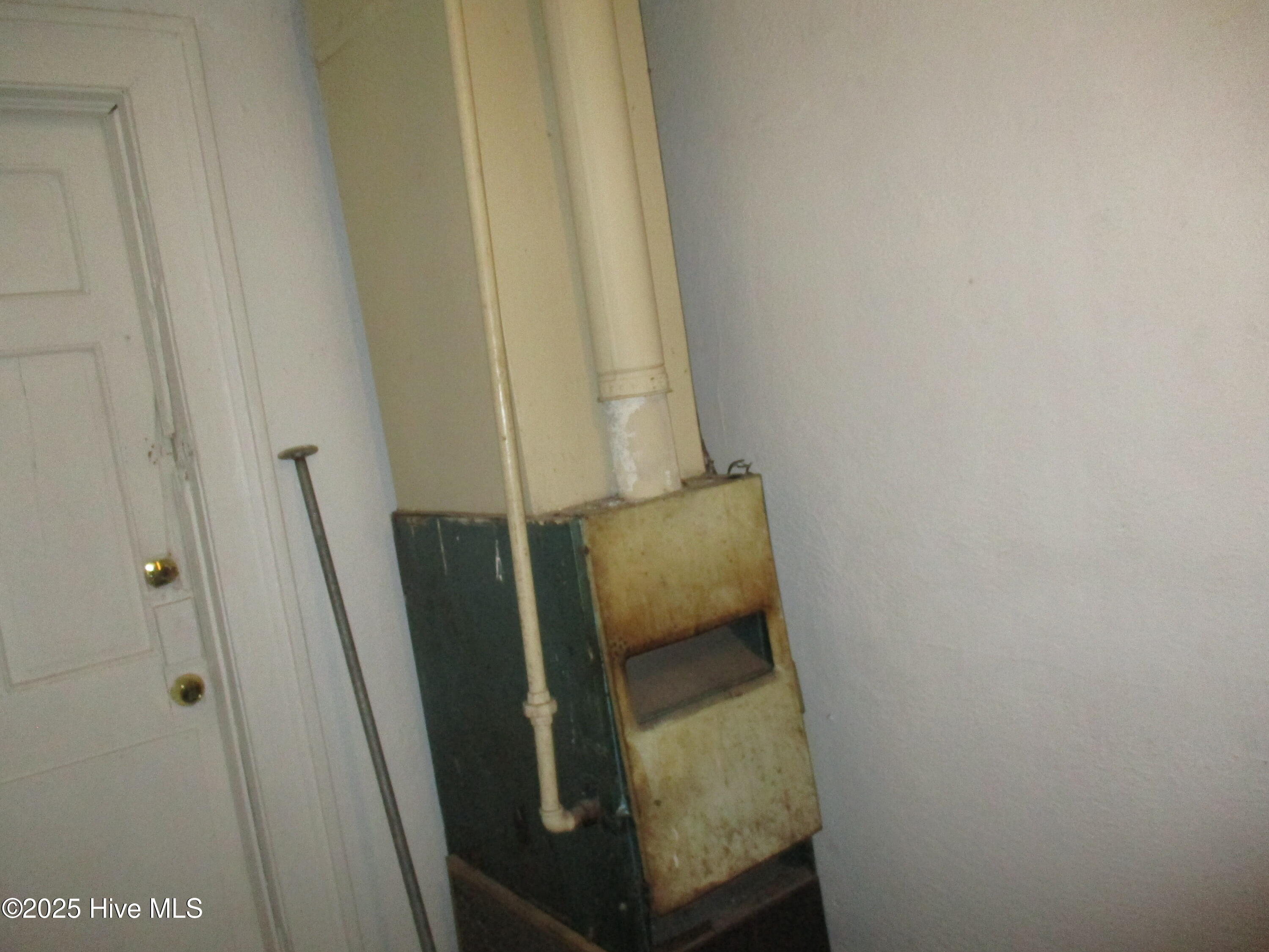 113 East Bright Street Kinston, NC 28501 - Photo 19 of 21 IMG_1349 - Copy