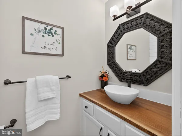 $675,000 | 4202 Miladies Lane, Doylestown, PA 18902