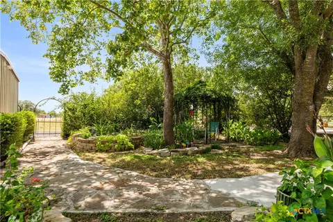 $650,000 | 4911 Youngsford Road, Marion, TX 78124
