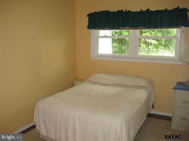 197 Heistand Road York, PA 17402 - Photo 13 of 21 Gallery Image 13