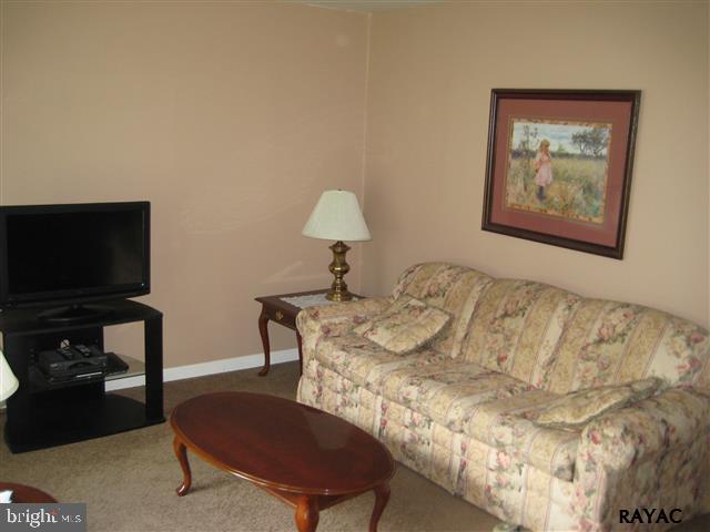 197 Heistand Road York, PA 17402 - Photo 4 of 21 Gallery Image 4