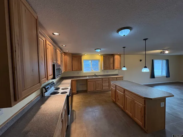 $639,000 | 787 Victory Lane, Lander, WY 82520