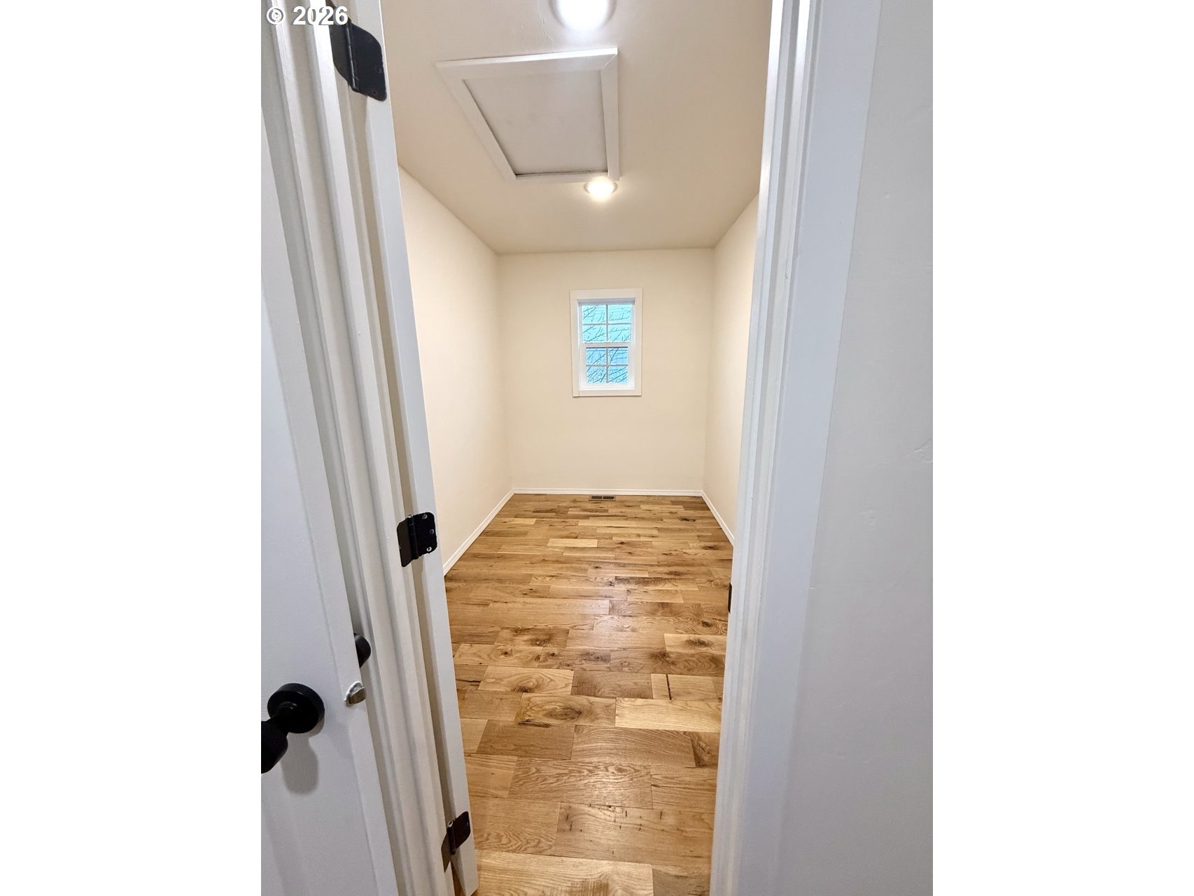 230 E Street North Powder, OR 97867 - Photo 17 of 34 a view of entryway