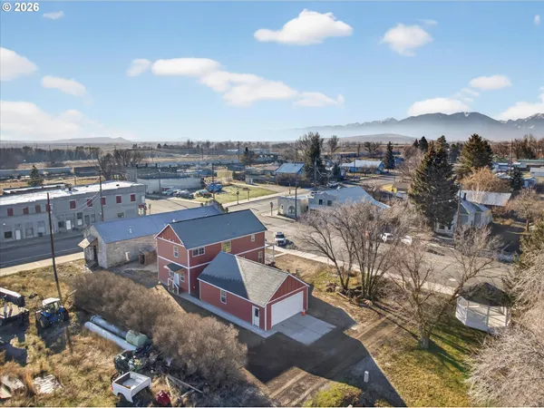 a picture of city view