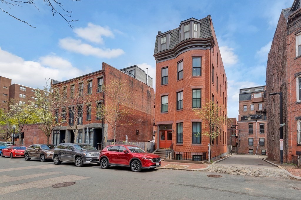 10 East Springfield Street, Unit 3 Boston, MA 02118 - Photo 1 of 26 a building view