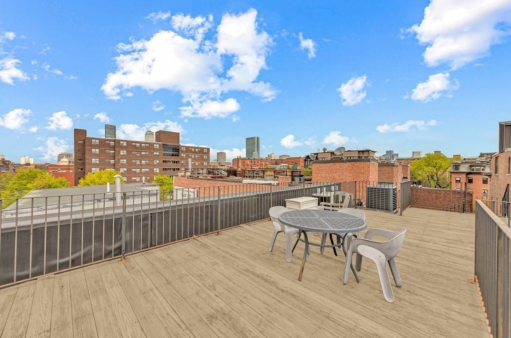 10 East Springfield Street, Unit 3 Boston, MA 02118 - Photo 24 of 26 a view of a terrace with furniture and city view