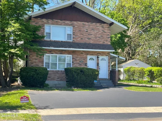 $1,800 | 235 Washington Avenue, Unit 1, Scotia, NY 12302