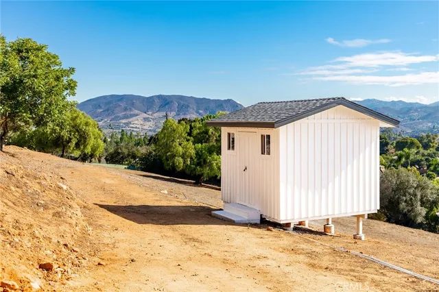 $985,000 | 812 Quail Hill Road, Fallbrook, CA 92028
