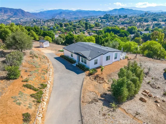 $985,000 | 812 Quail Hill Road, Fallbrook, CA 92028