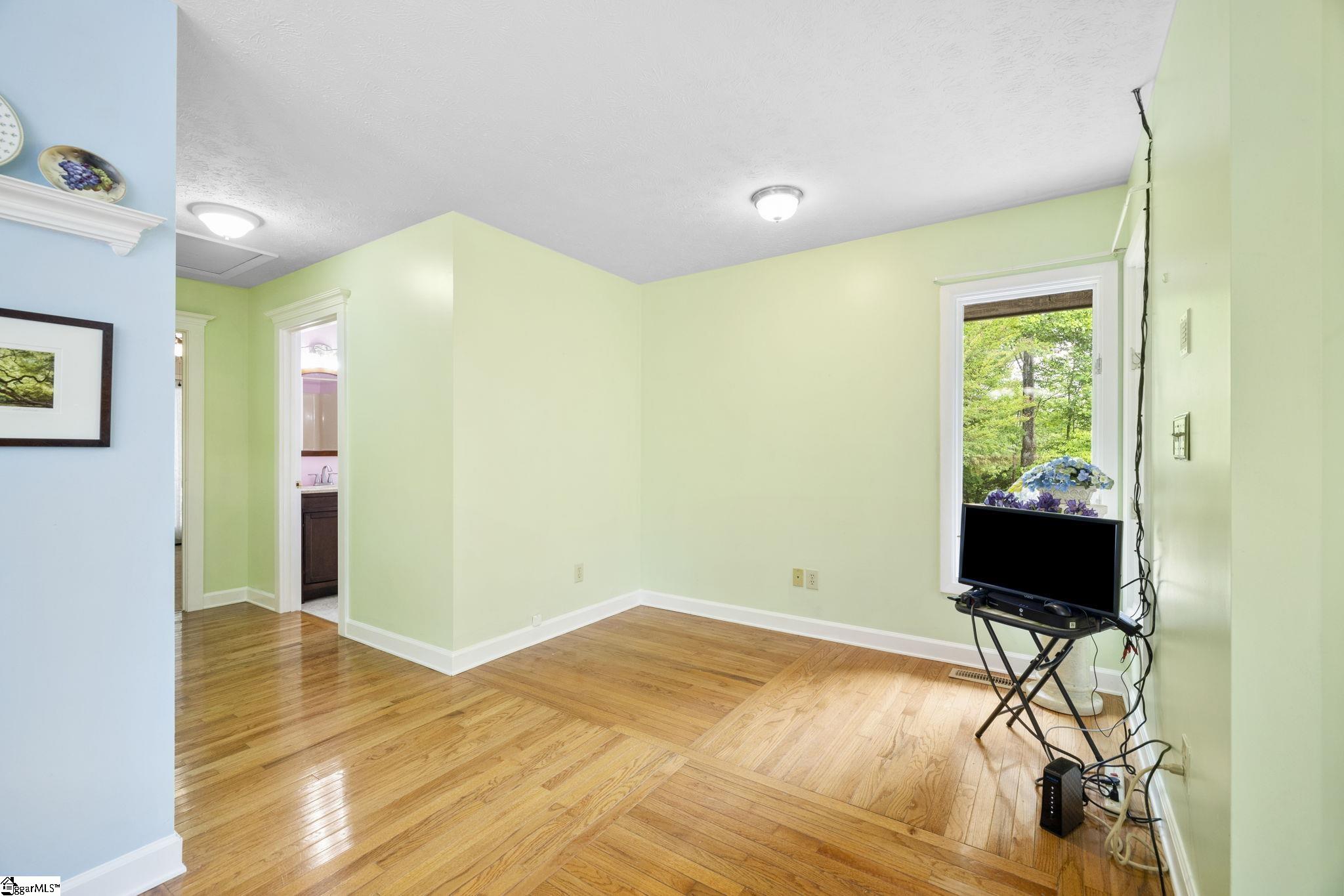 159 Edwards Road Marietta, SC 29661 - Photo 15 of 50