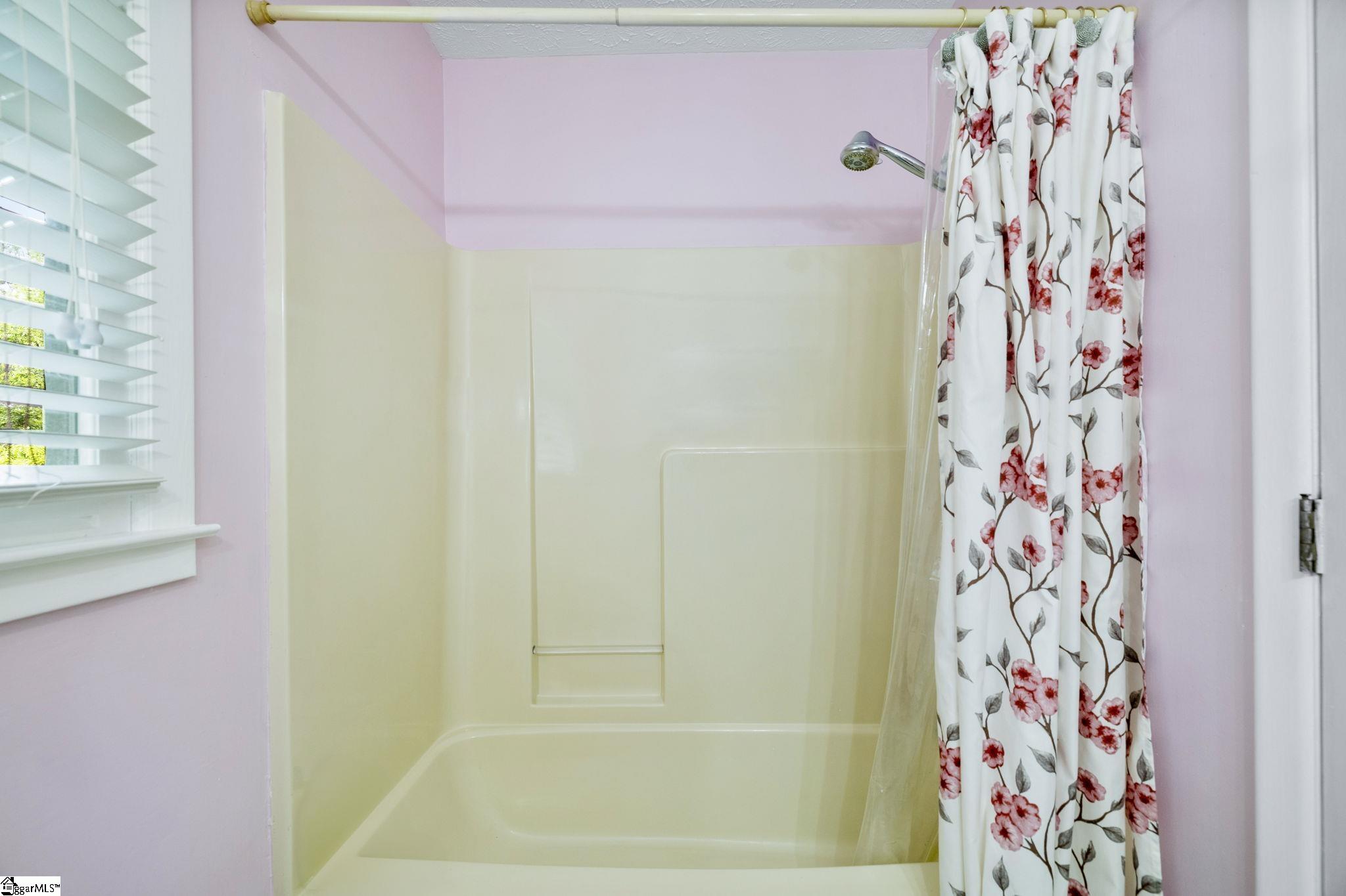 159 Edwards Road Marietta, SC 29661 - Photo 18 of 50