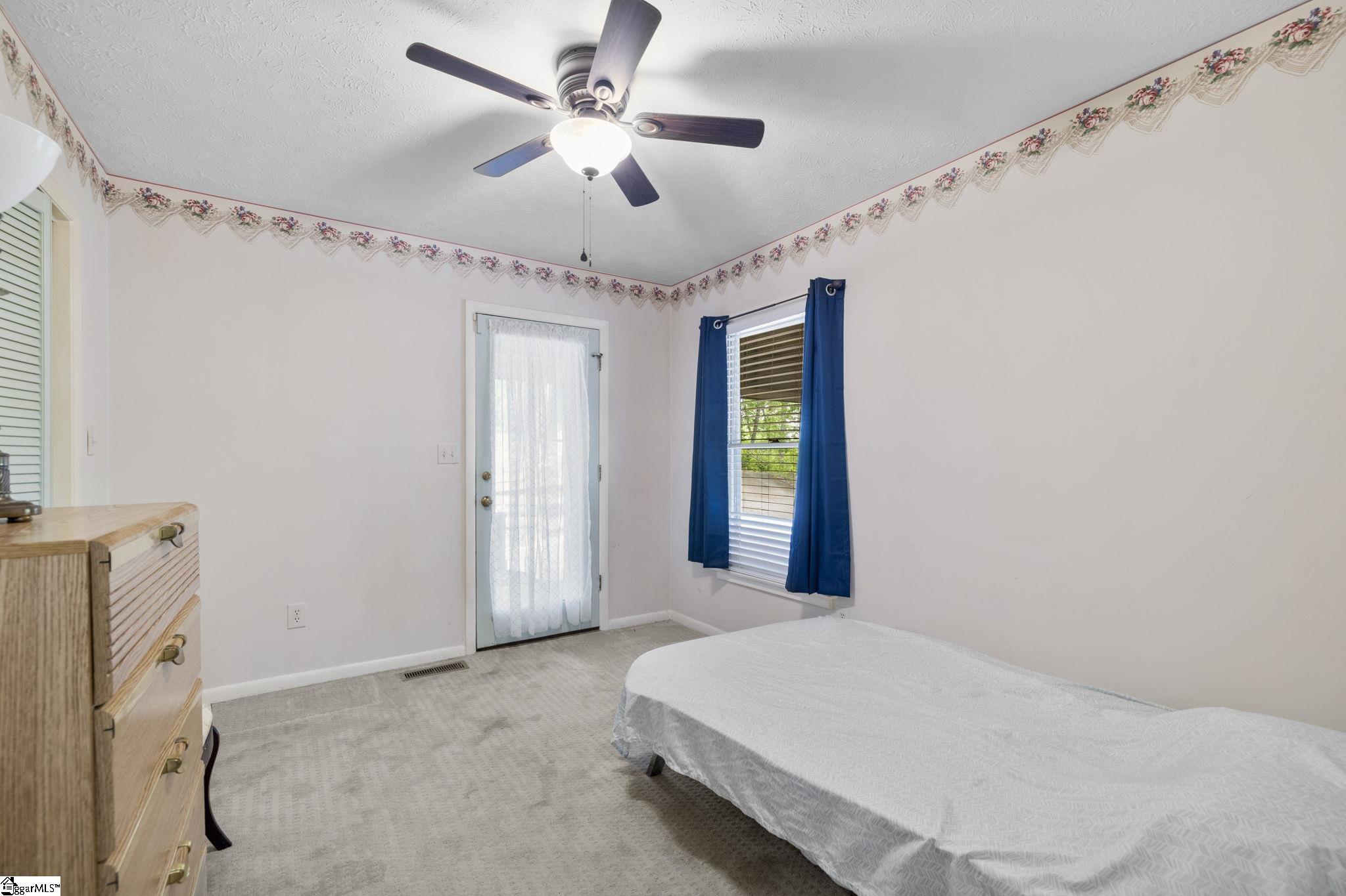 159 Edwards Road Marietta, SC 29661 - Photo 19 of 50