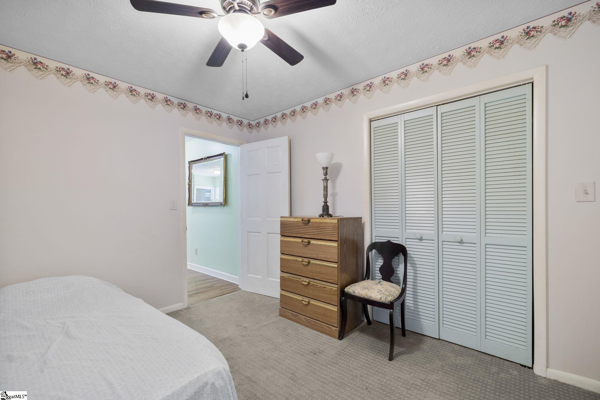 159 Edwards Road Marietta, SC 29661 - Photo 20 of 50