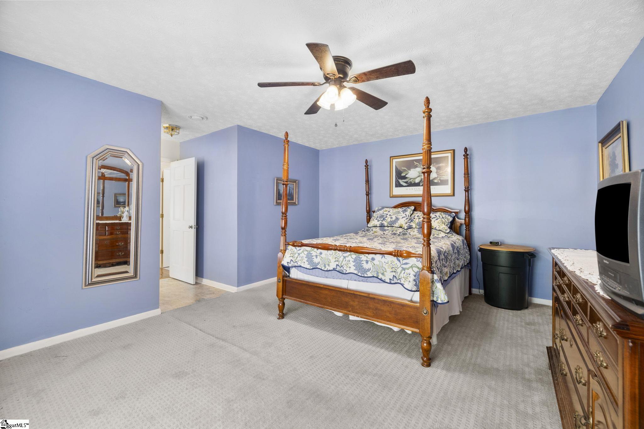 159 Edwards Road Marietta, SC 29661 - Photo 22 of 50