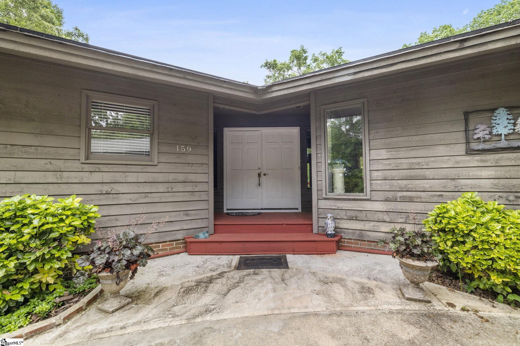 159 Edwards Road Marietta, SC 29661 - Photo 3 of 50