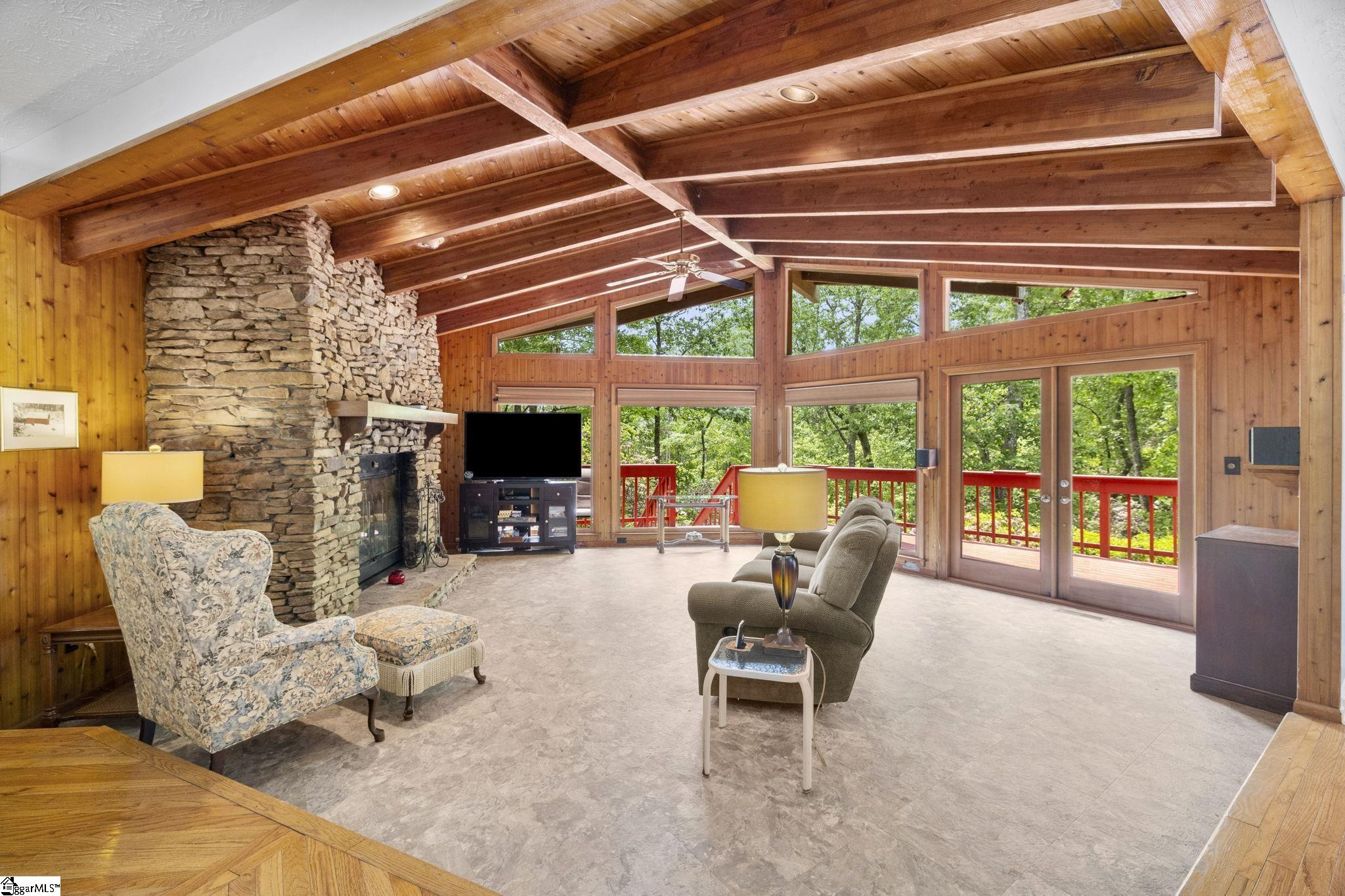 159 Edwards Road Marietta, SC 29661 - Photo 5 of 50