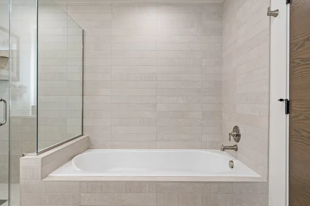 $899,000 | 740 Village Drive, Unit 404, Donnelly, ID 83615