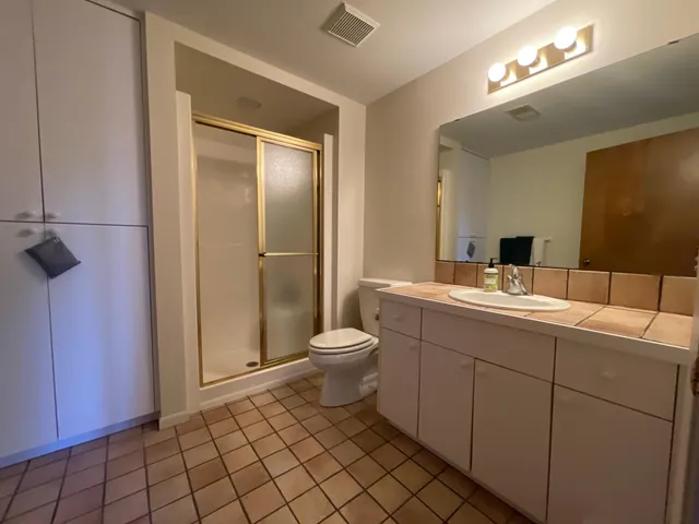 $3,500 | 44 Peninsula Road, Dellwood, MN 55110